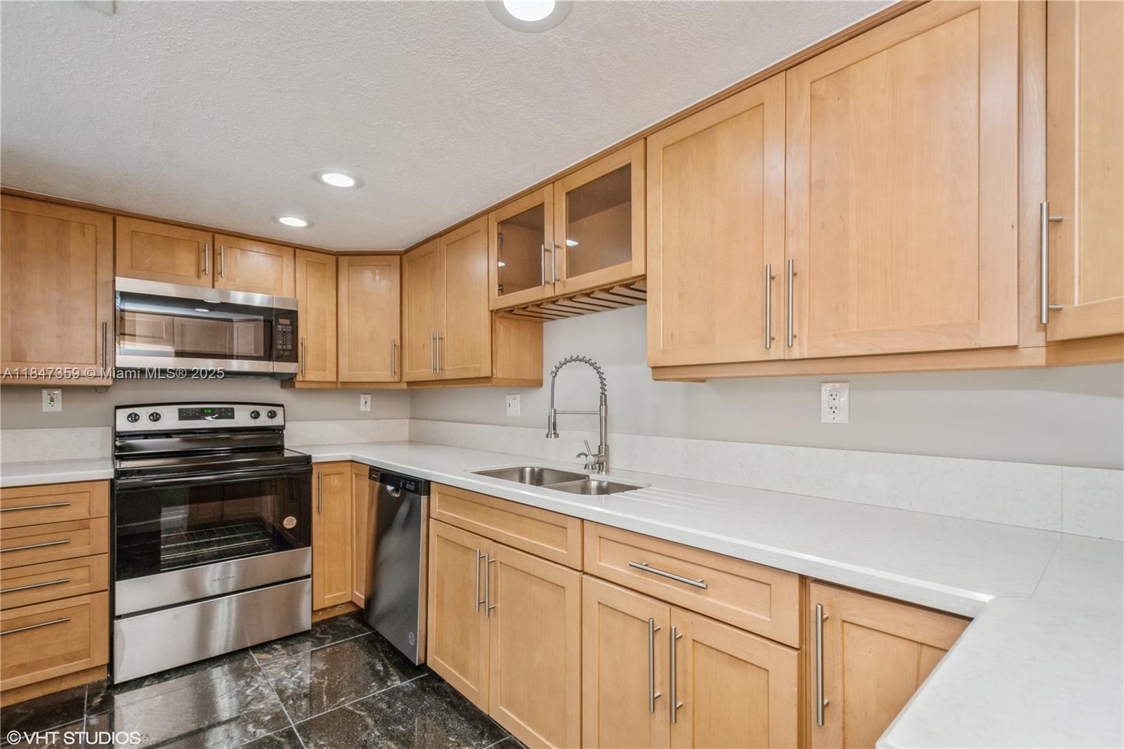 835 NW 81st Ter 7