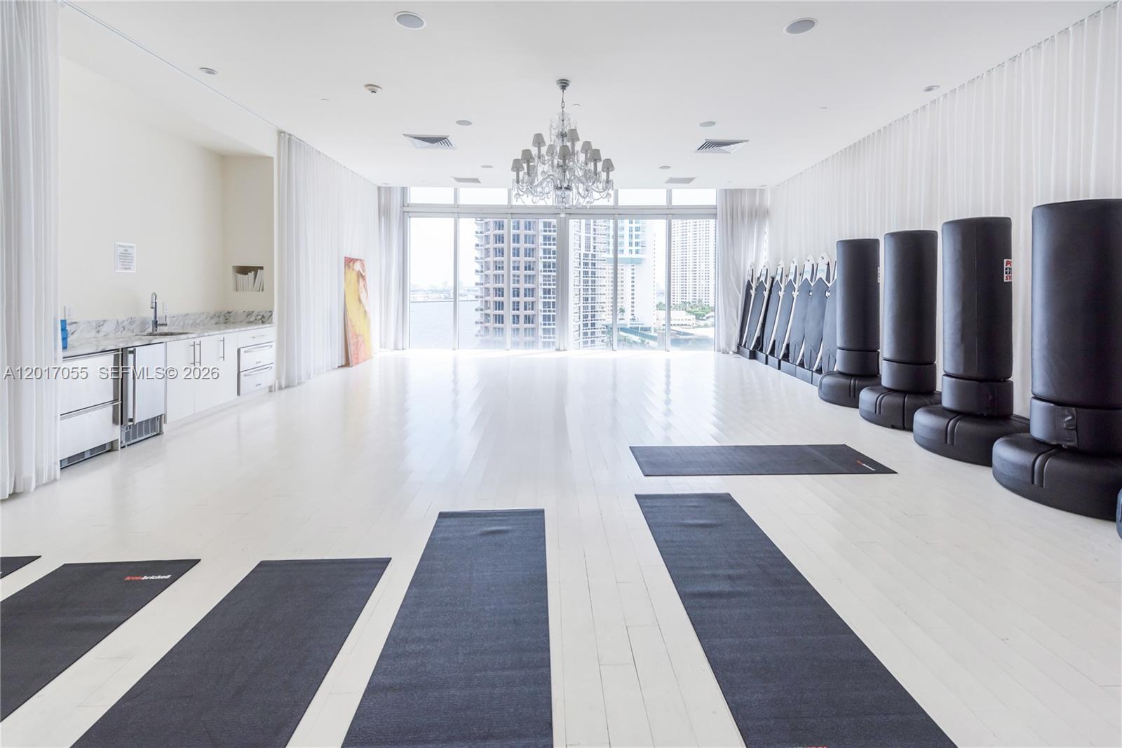 ICON BRICKELL CONDO NO 3 - Residential