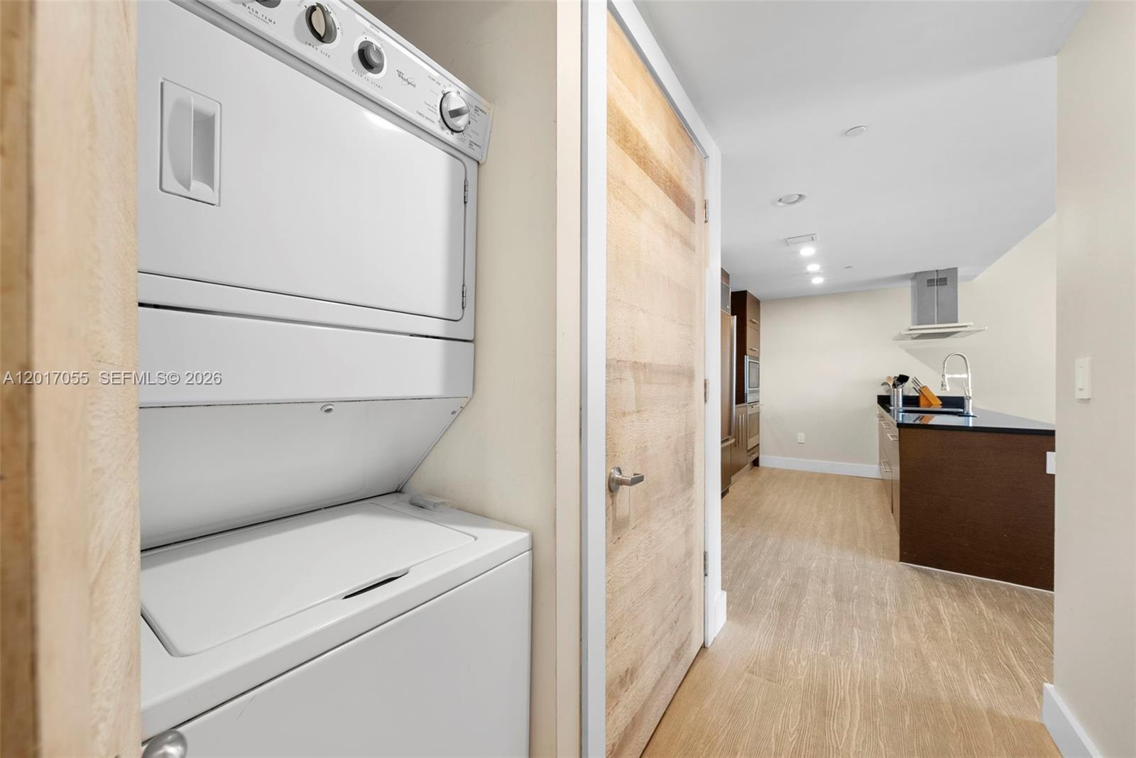 ICON BRICKELL CONDO NO 3 - Residential