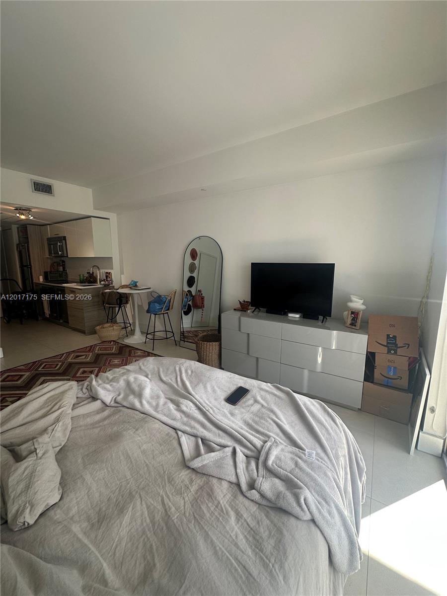 1300 Brickell Bay Dr 2213