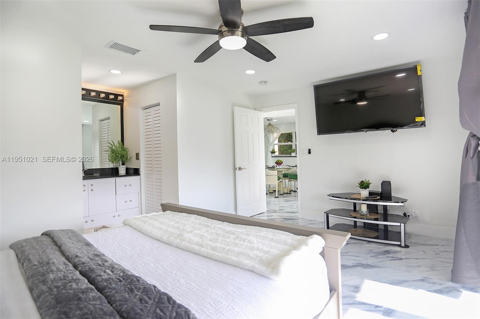 ROYAL PARK GARDENS I-J CO - Residential