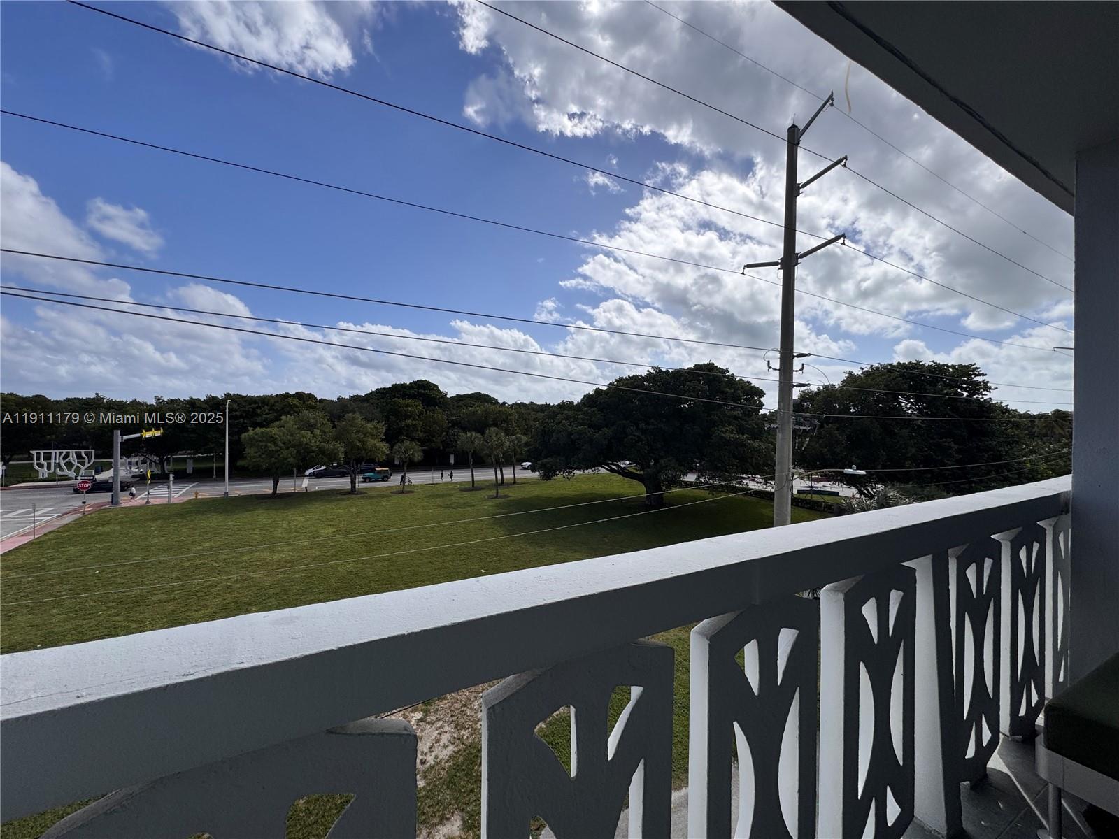 HARDING HALL CONDOMINIUM - Residential Lease