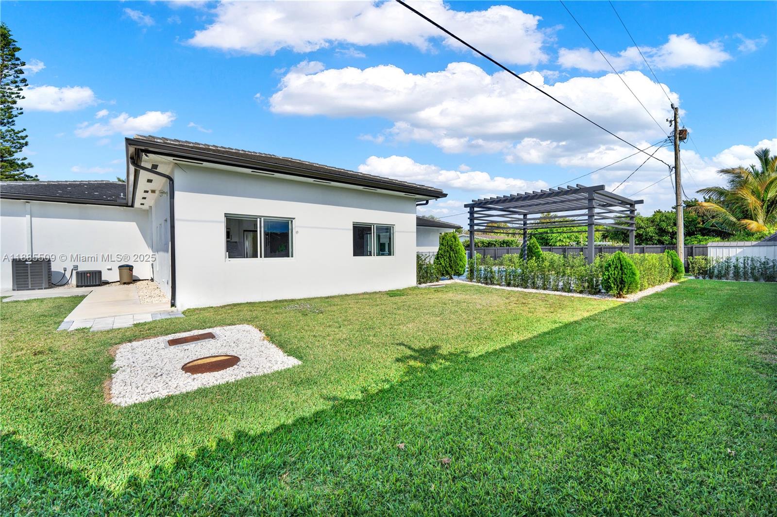 KENDALWOOD ESTATES - Residential Lease