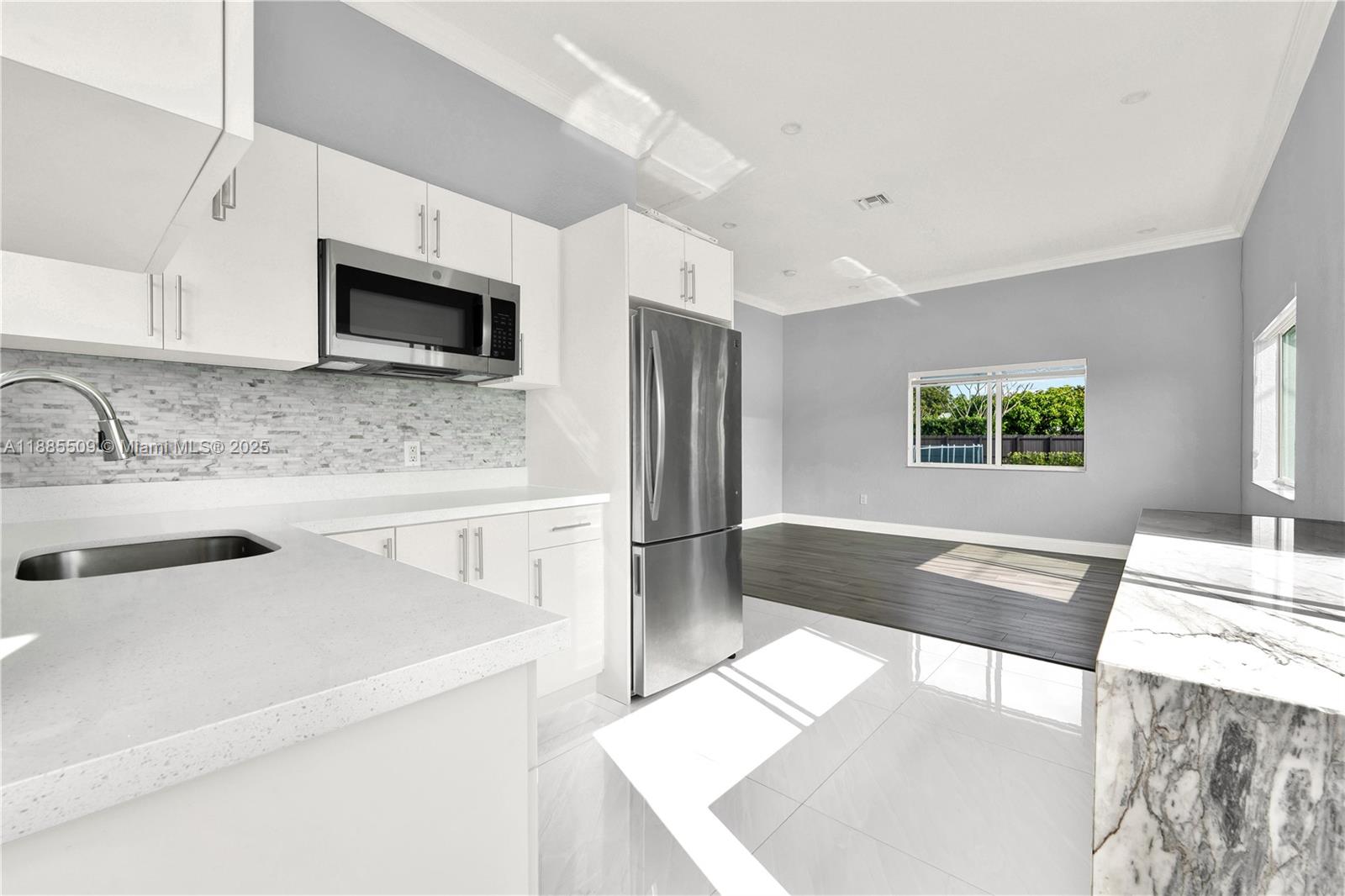 KENDALWOOD ESTATES - Residential Lease