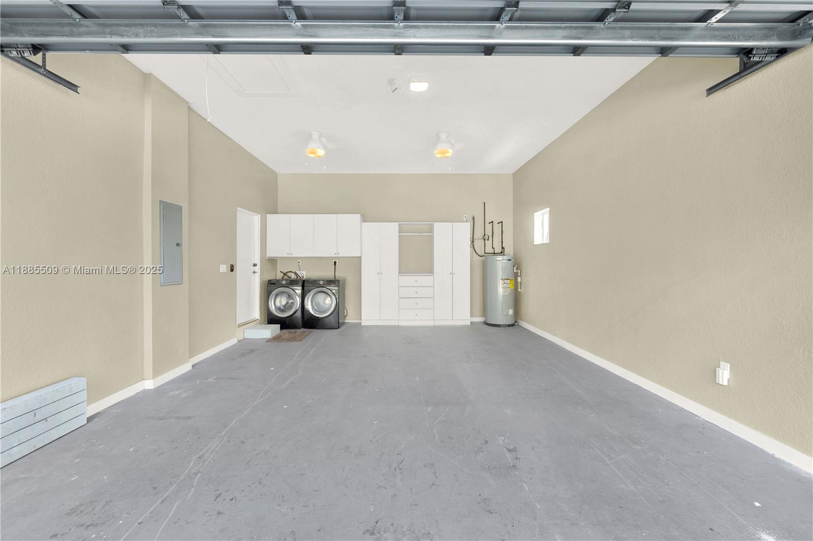 KENDALWOOD ESTATES - Residential Lease