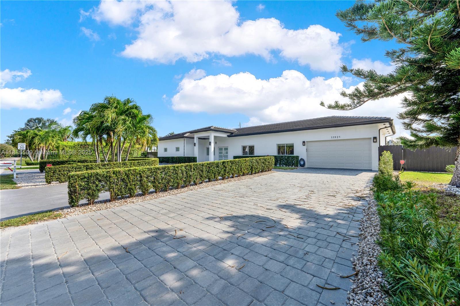 KENDALWOOD ESTATES - Residential Lease