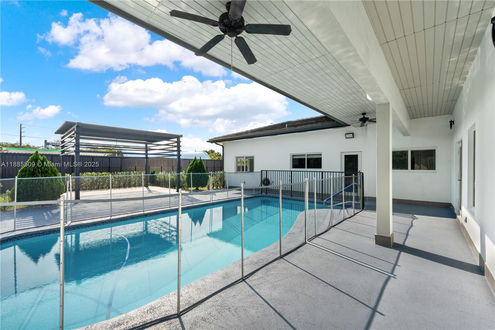 KENDALWOOD ESTATES - Residential Lease