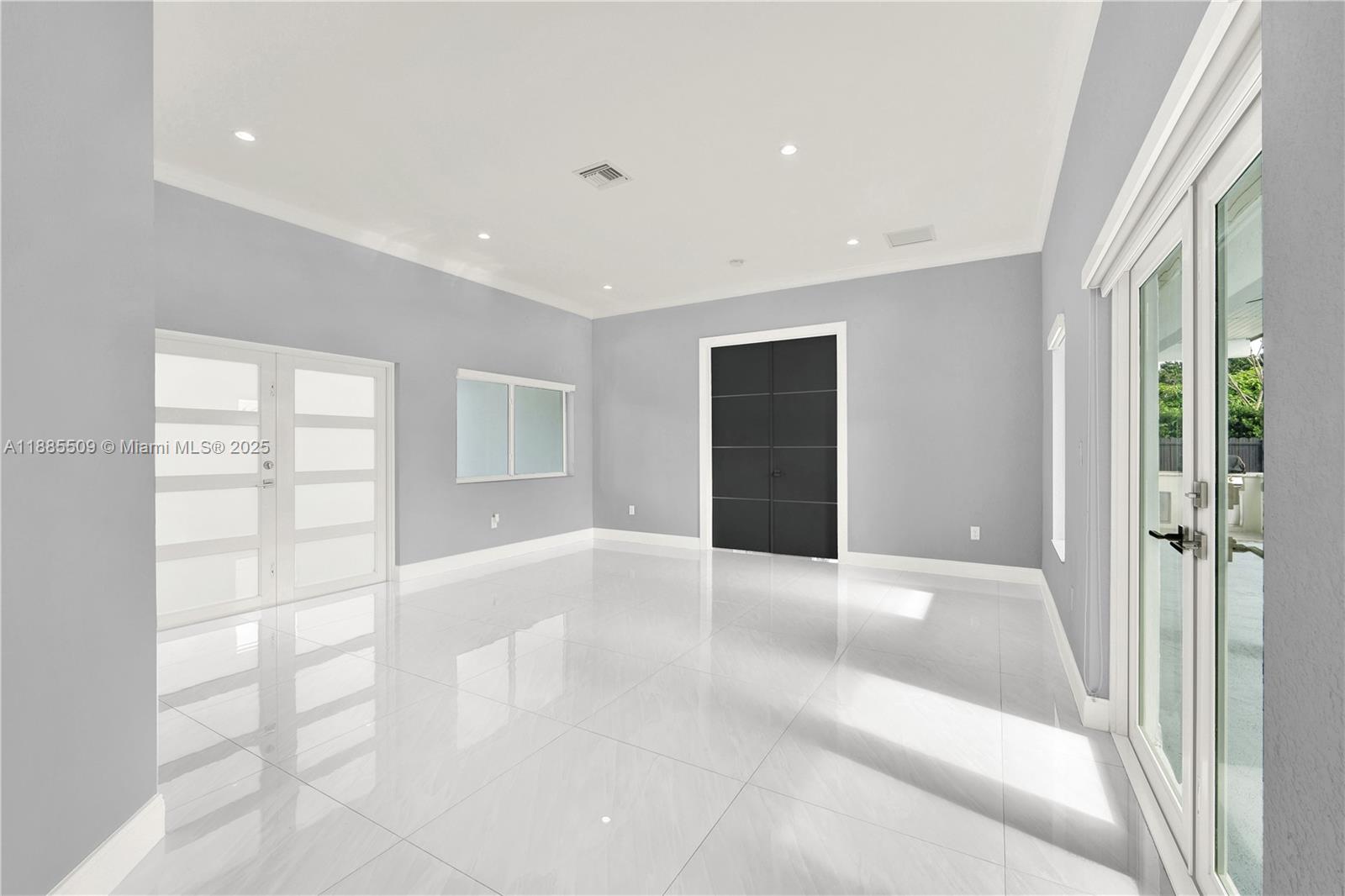 KENDALWOOD ESTATES - Residential Lease