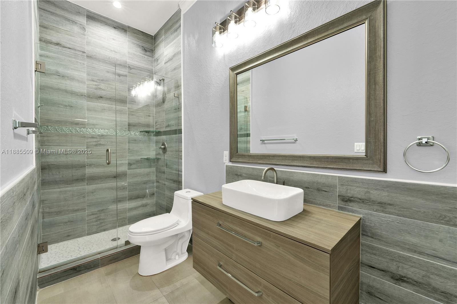 KENDALWOOD ESTATES - Residential Lease