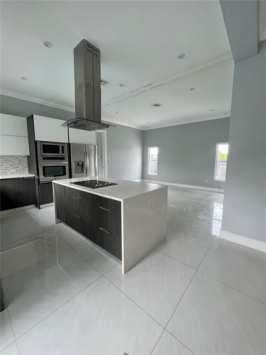 KENDALWOOD ESTATES - Residential Lease