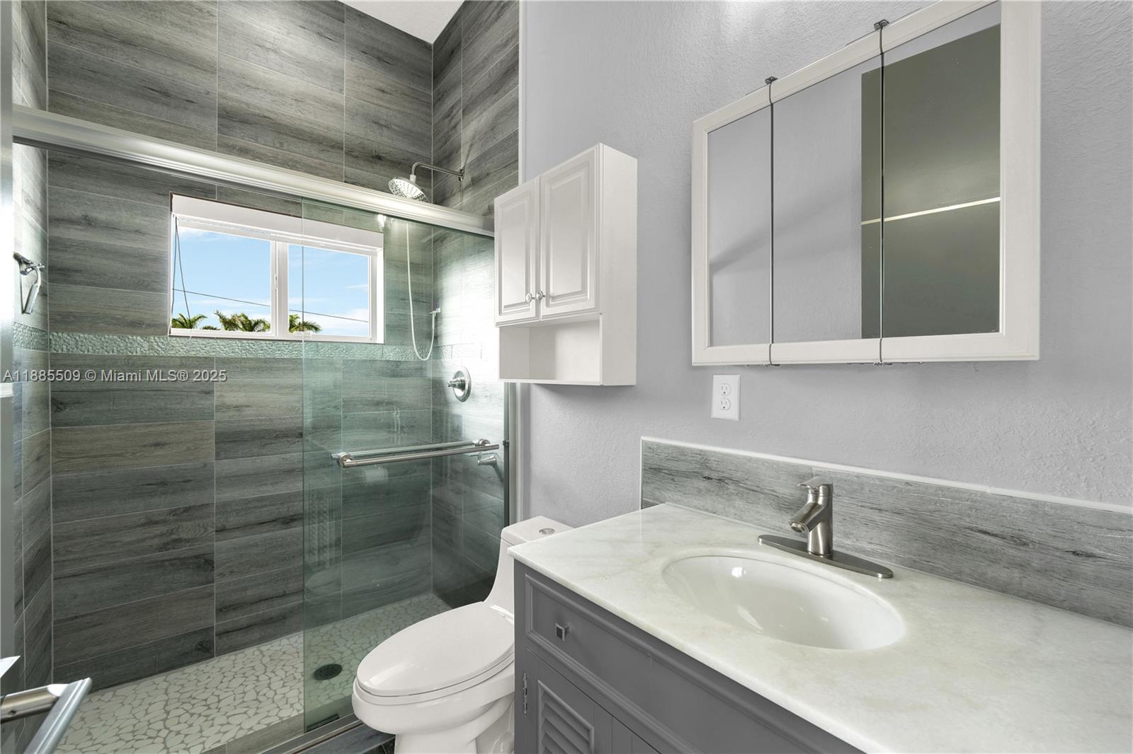 KENDALWOOD ESTATES - Residential Lease