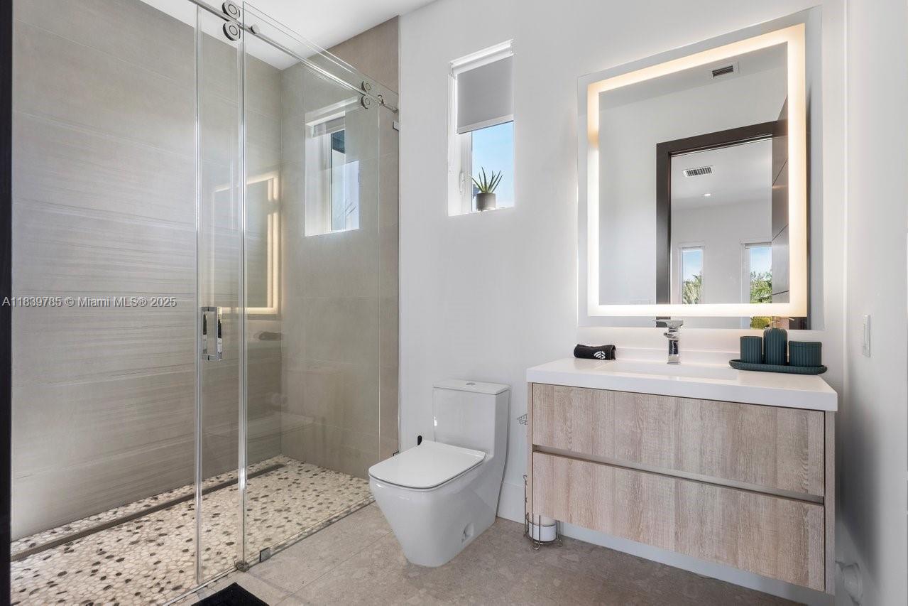 CHAMBERS SUB SW1/4 - Residential