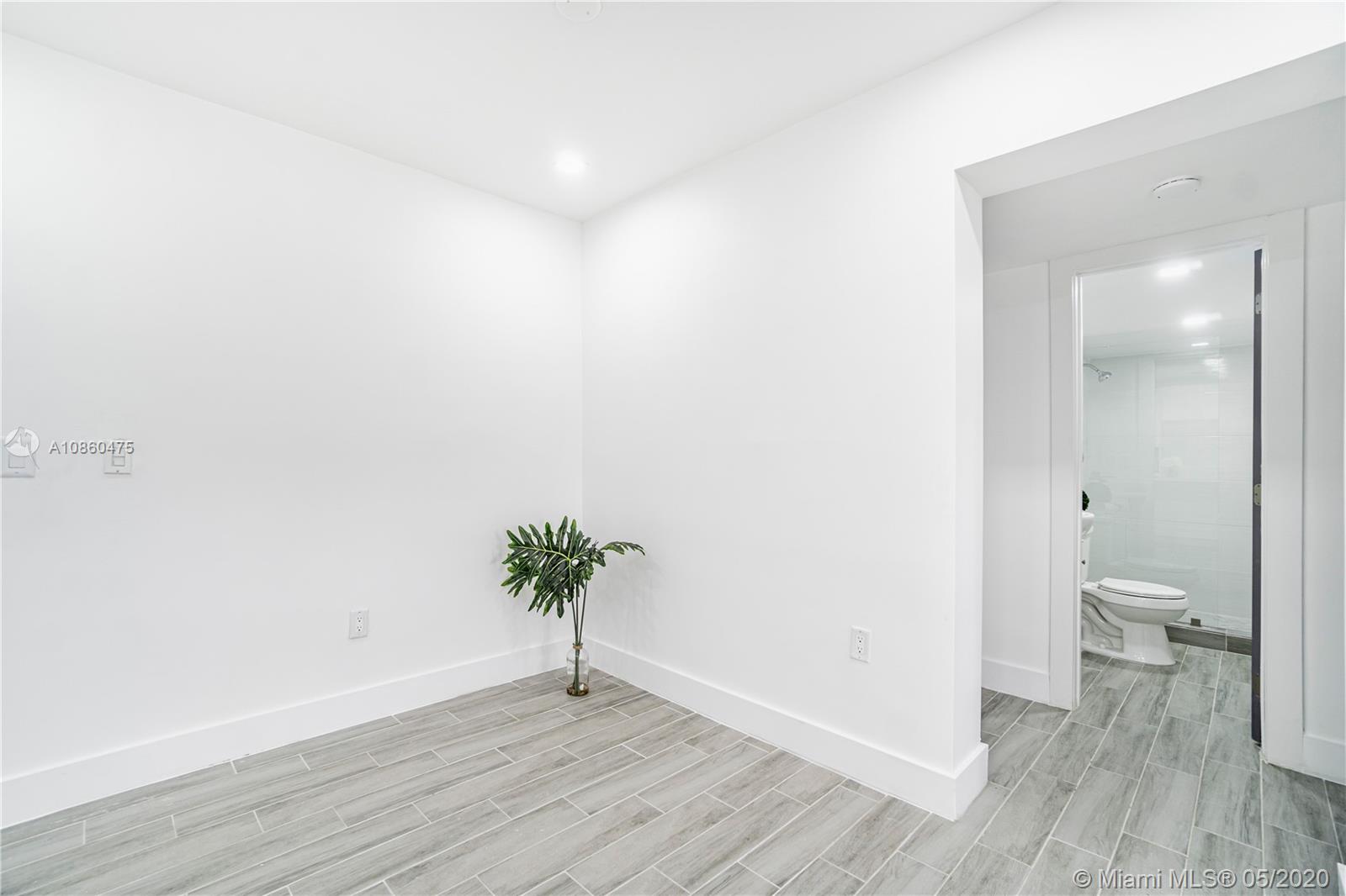 PINE TREE PARK 1ST ADDN - Residential