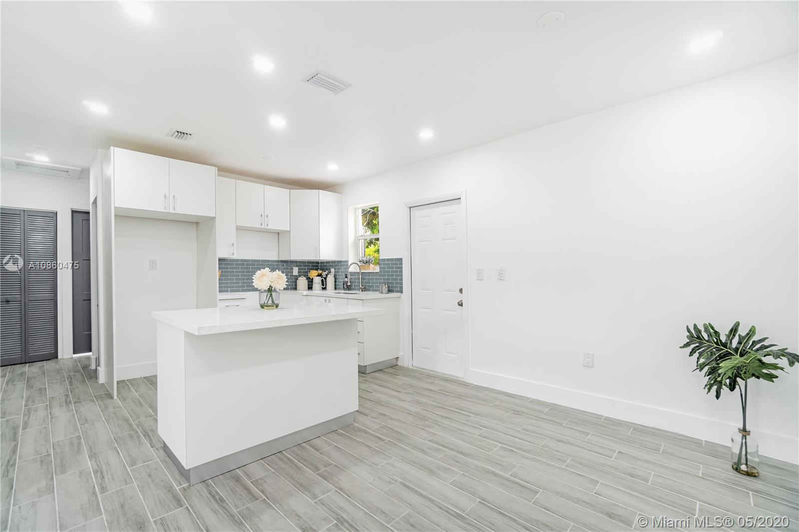 PINE TREE PARK 1ST ADDN - Residential