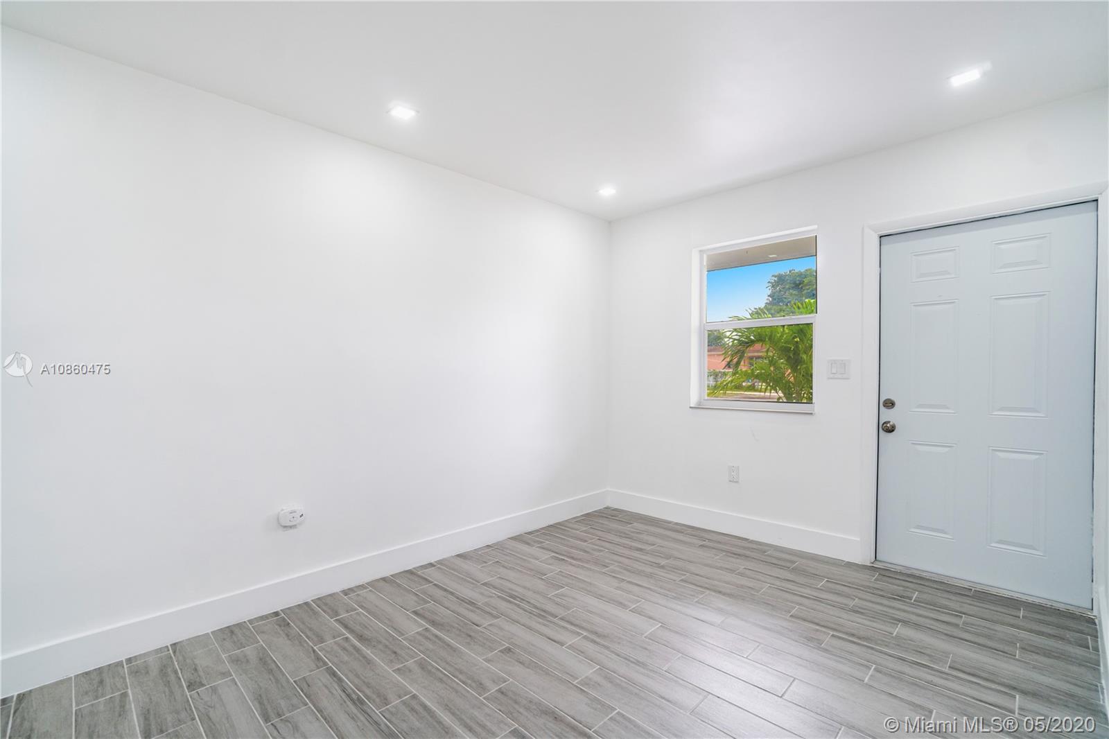 PINE TREE PARK 1ST ADDN - Residential