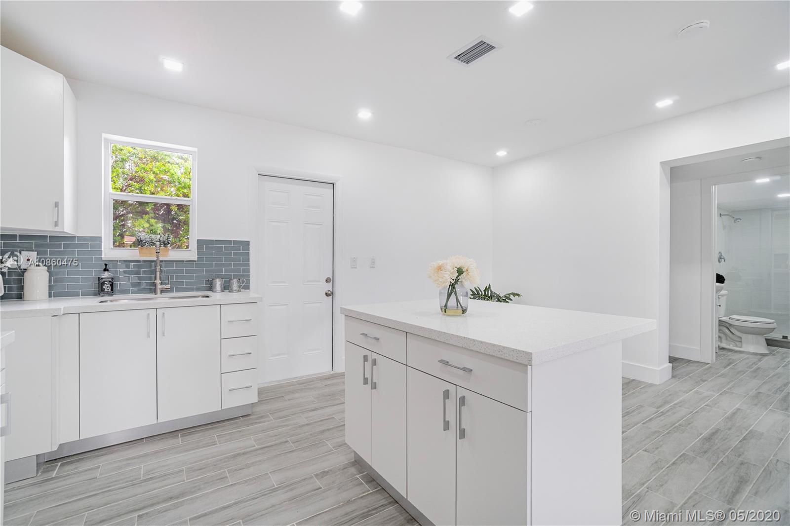 PINE TREE PARK 1ST ADDN - Residential