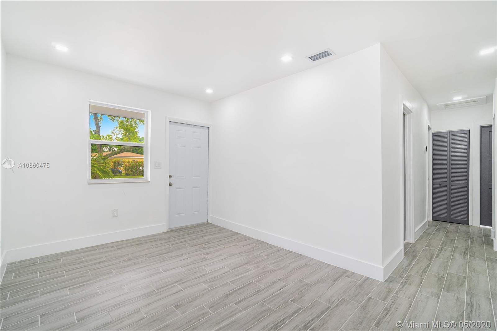 PINE TREE PARK 1ST ADDN - Residential