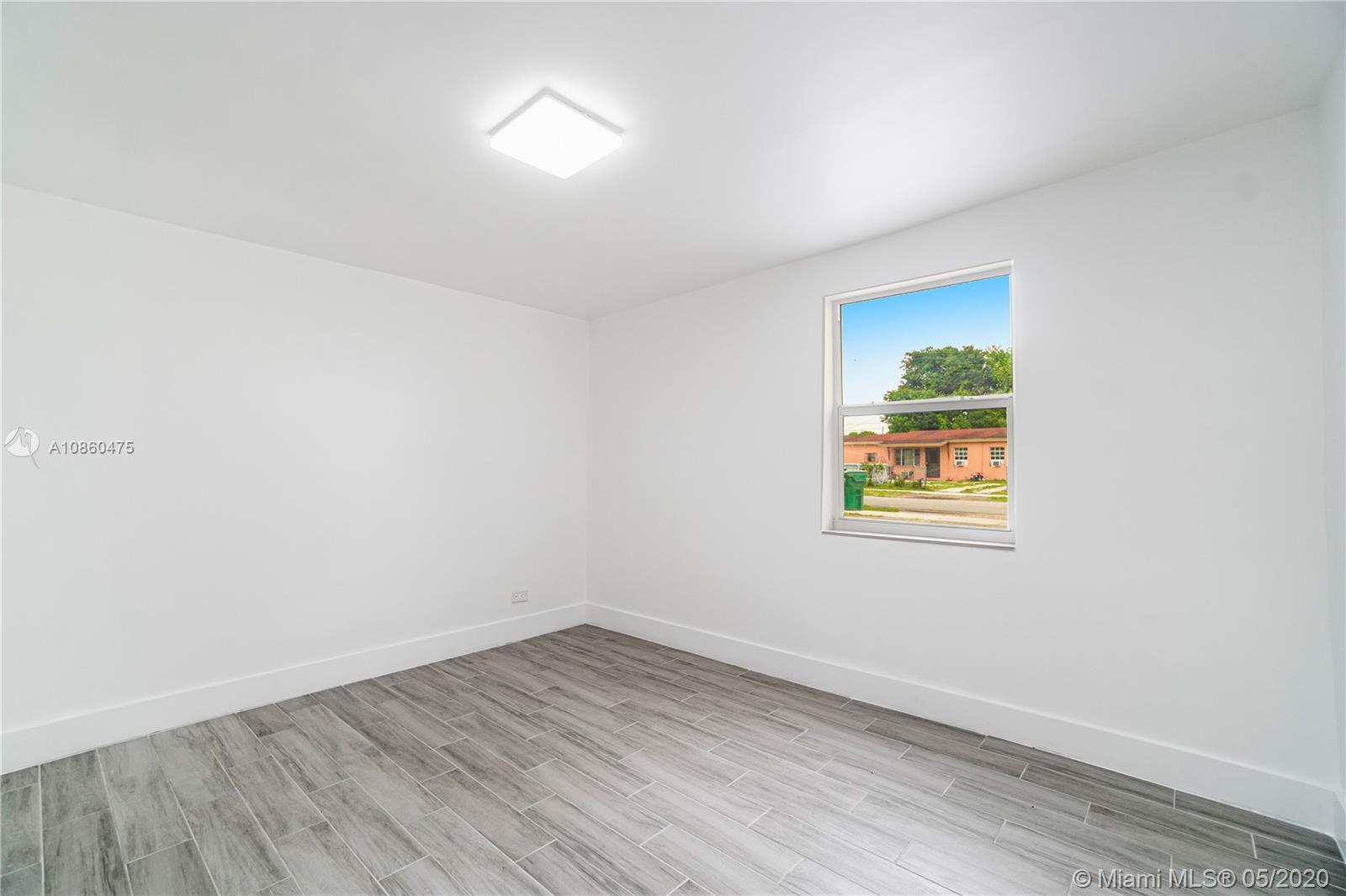 PINE TREE PARK 1ST ADDN - Residential