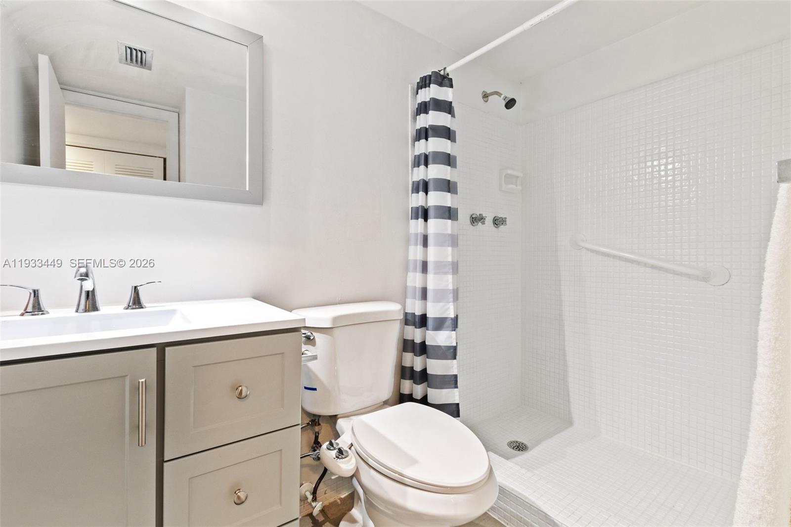 ORIOLE GARDENS 33 CONDO - Residential