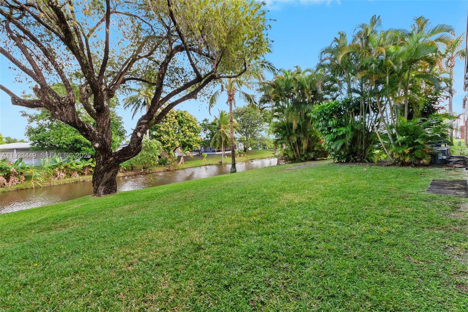 ORIOLE GARDENS 33 CONDO - Residential