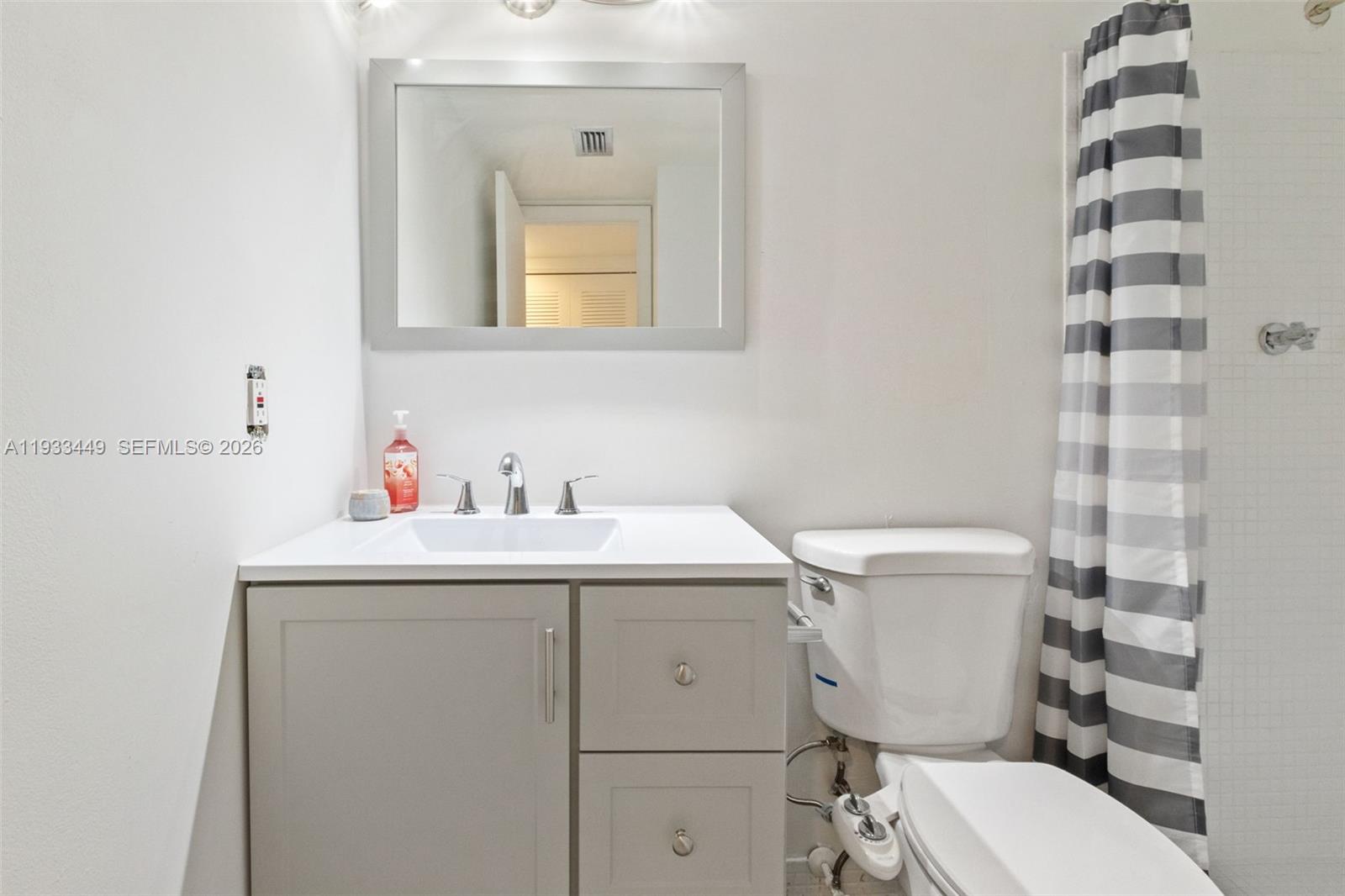 ORIOLE GARDENS 33 CONDO - Residential