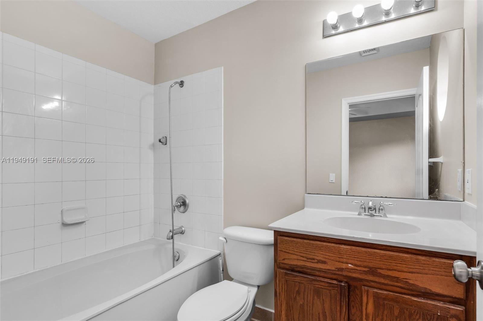 MAJORCA ISLES II CONDO - Residential