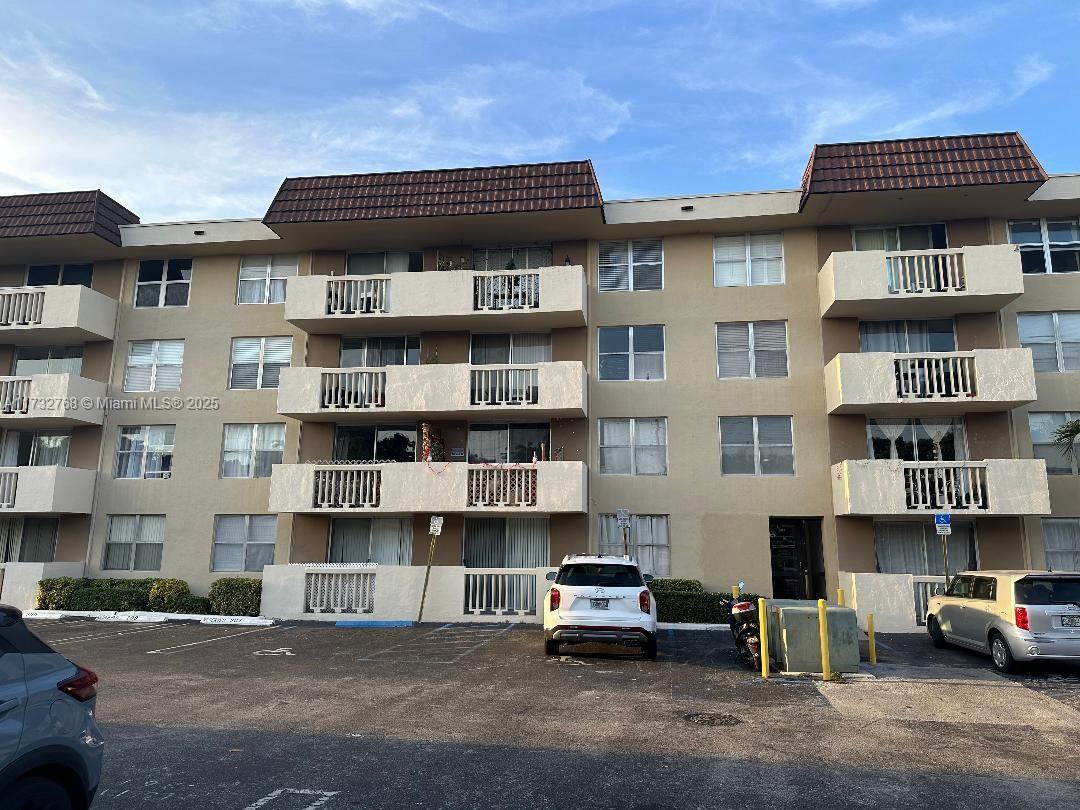 Rental Property at 1800 Sans Souci Blvd 115, North Miami, Miami-Dade County, Florida - Bedrooms: 1 
Bathrooms: 2  - $1,650 MO.