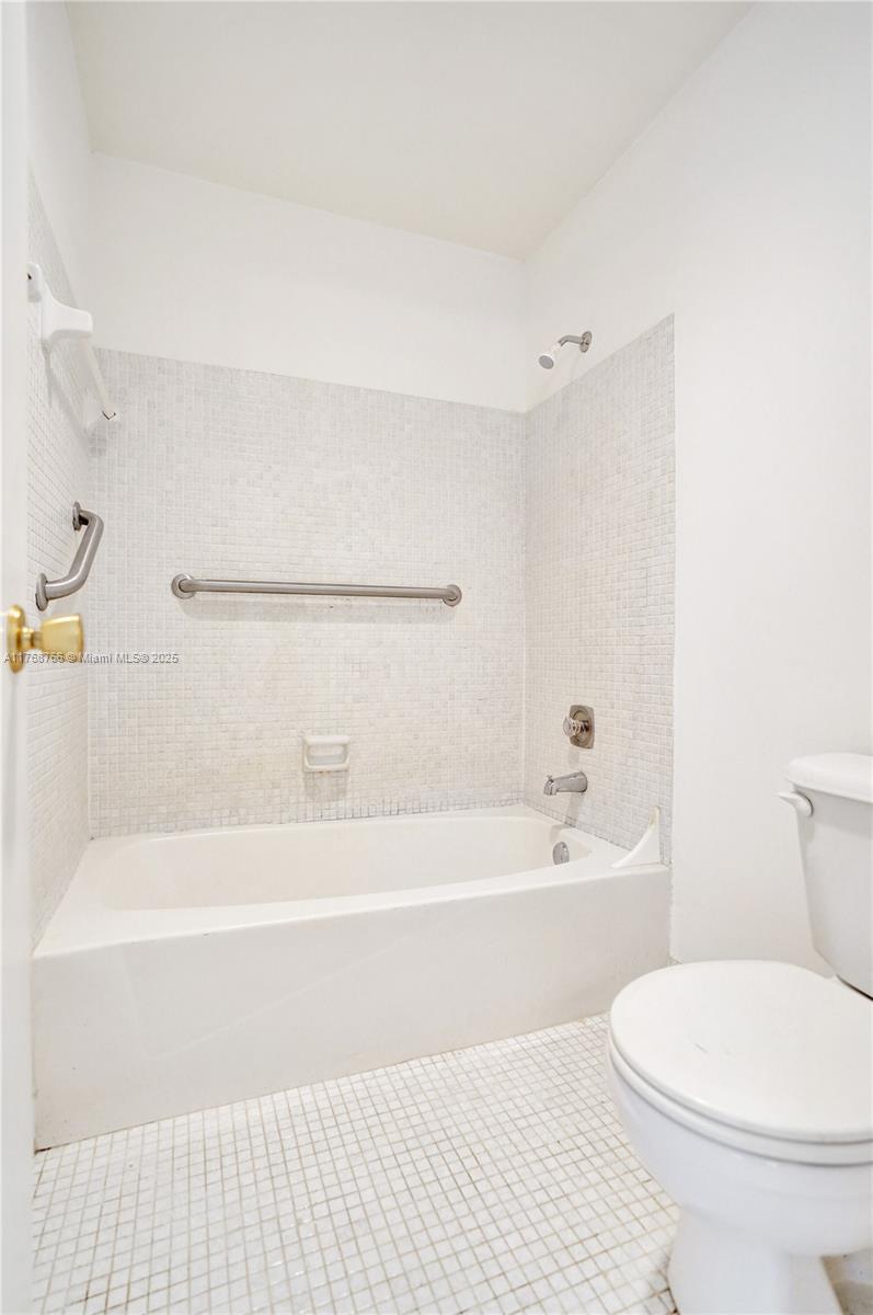 PINES OF DELRAY CONDO - Residential