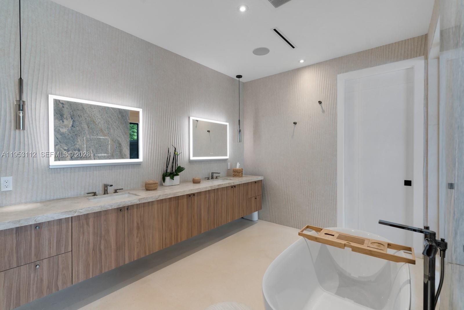 KENDALL GROVES ESTATES 1S - Residential