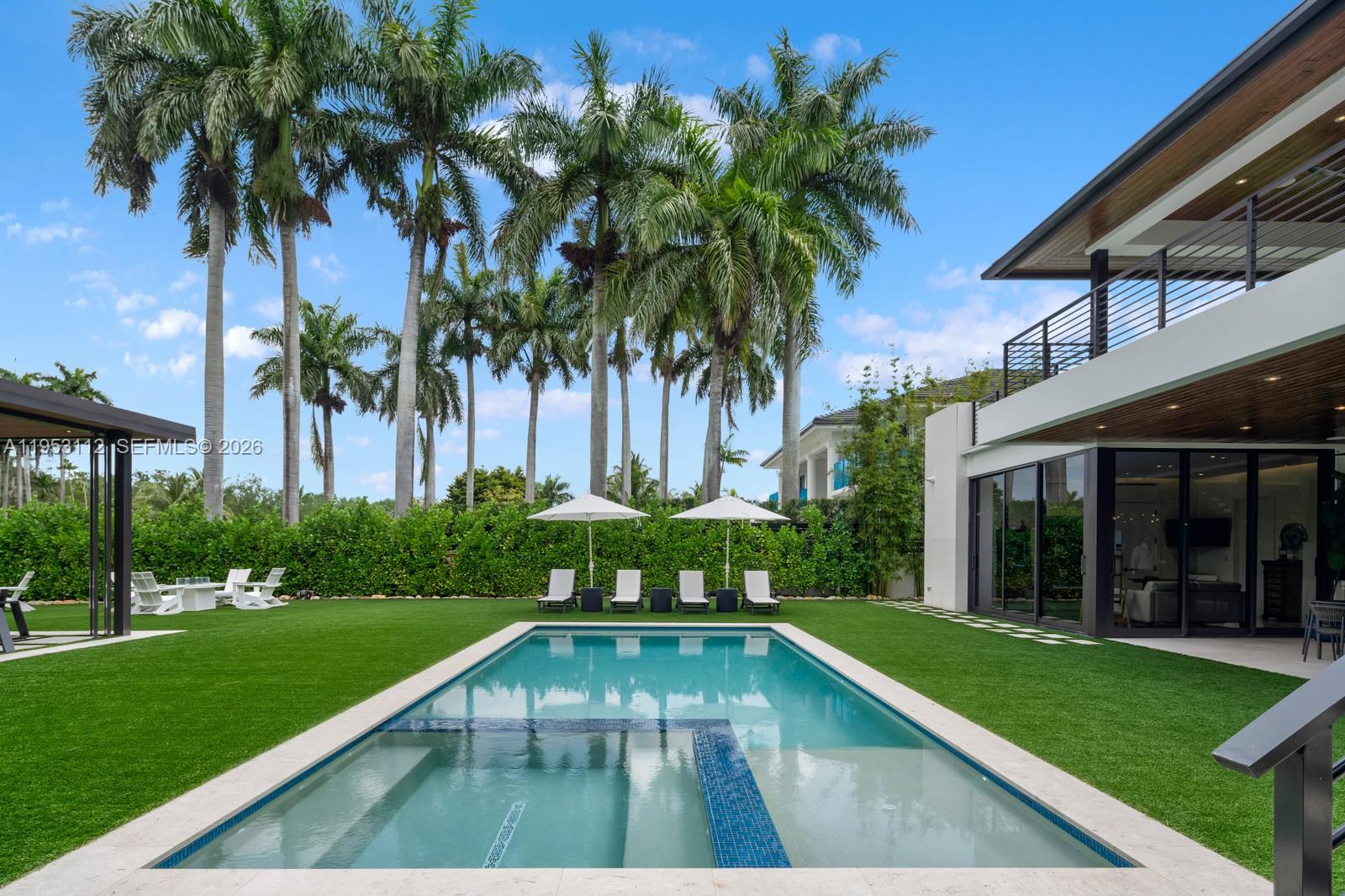 KENDALL GROVES ESTATES 1S - Residential