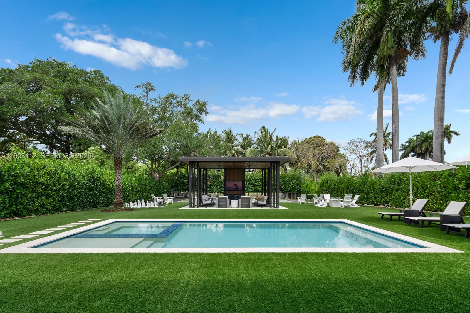 KENDALL GROVES ESTATES 1S - Residential