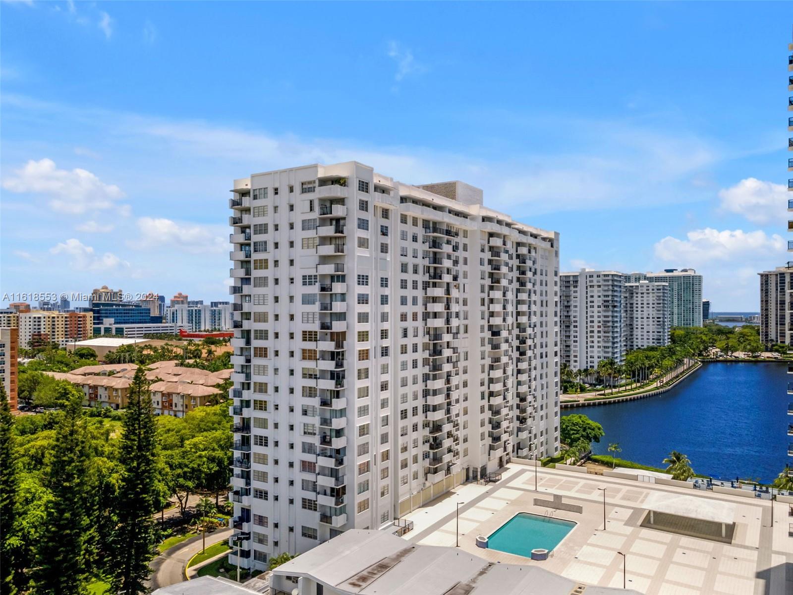 COMMODORE PLAZA CONDO - Residential