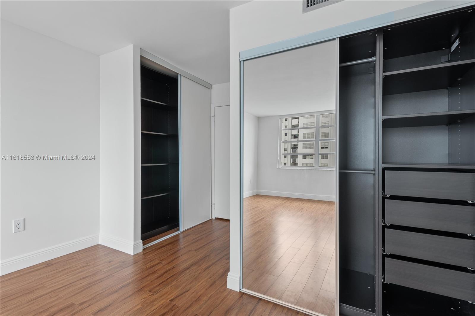 COMMODORE PLAZA CONDO - Residential