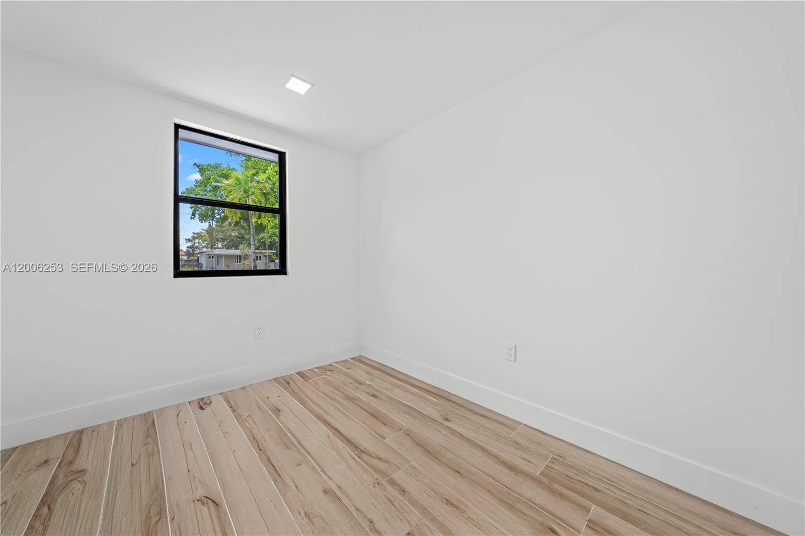 ALHAMBRA HEIGHTS SEC 5 - Residential