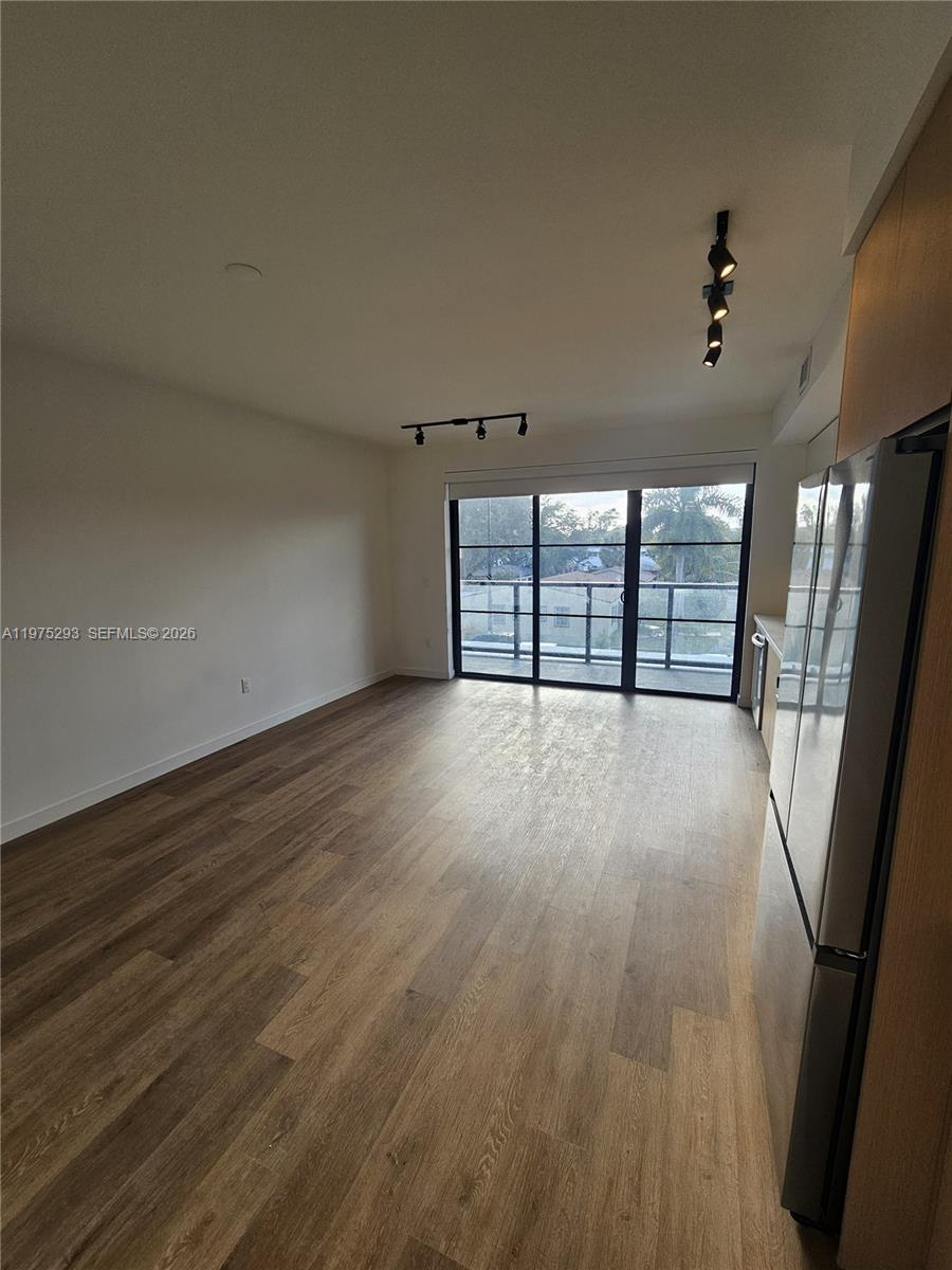 SUB OF FOSTER & SANCHEZ T - Residential Lease