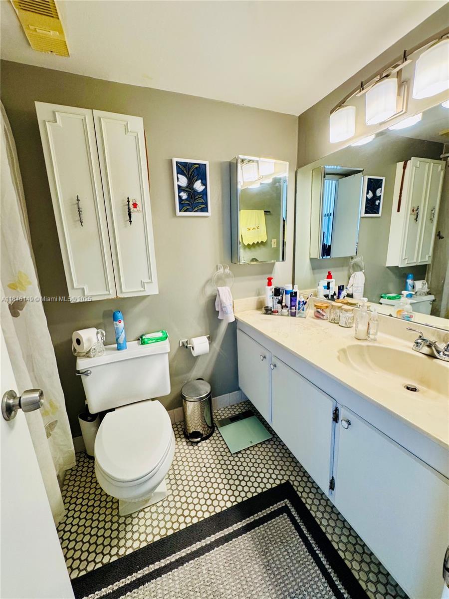 TOWER AT BISCAYNE COVE CO - Residential