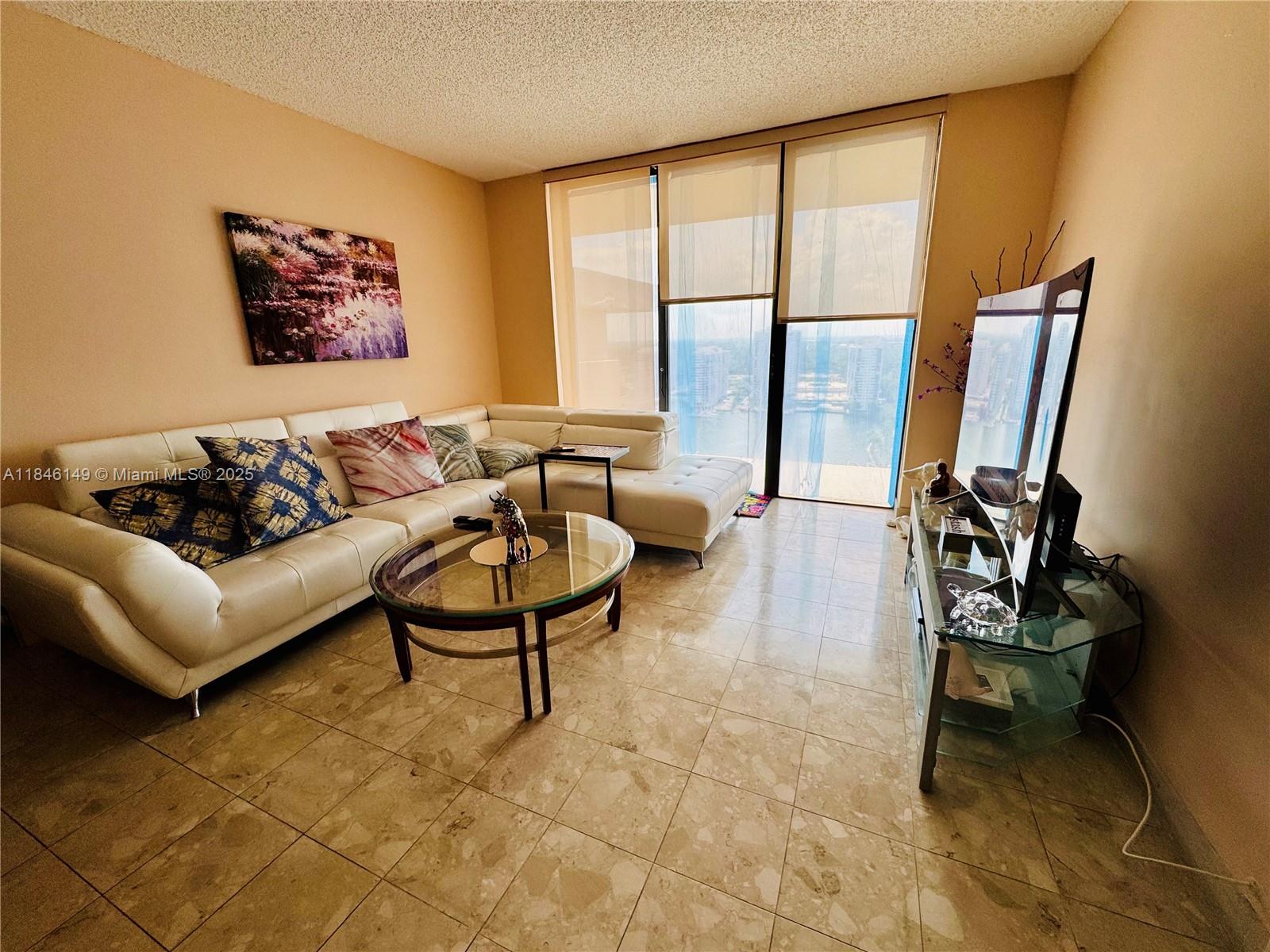 18181 NE 31st Ct PH03