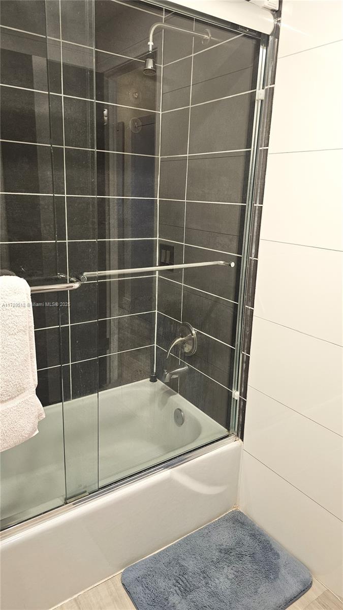 IMPERIAL TOWERS CONDO - Residential