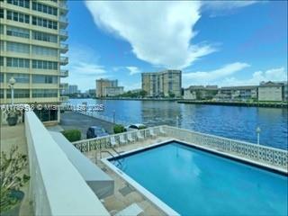 IMPERIAL TOWERS CONDO - Residential