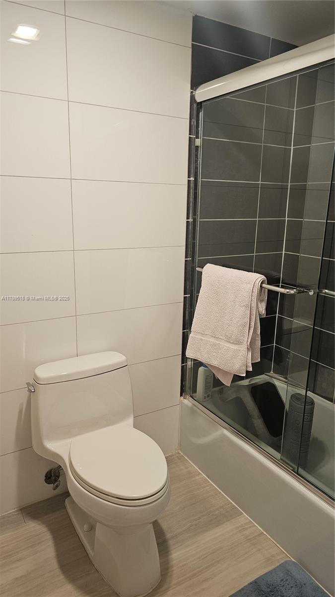 IMPERIAL TOWERS CONDO - Residential