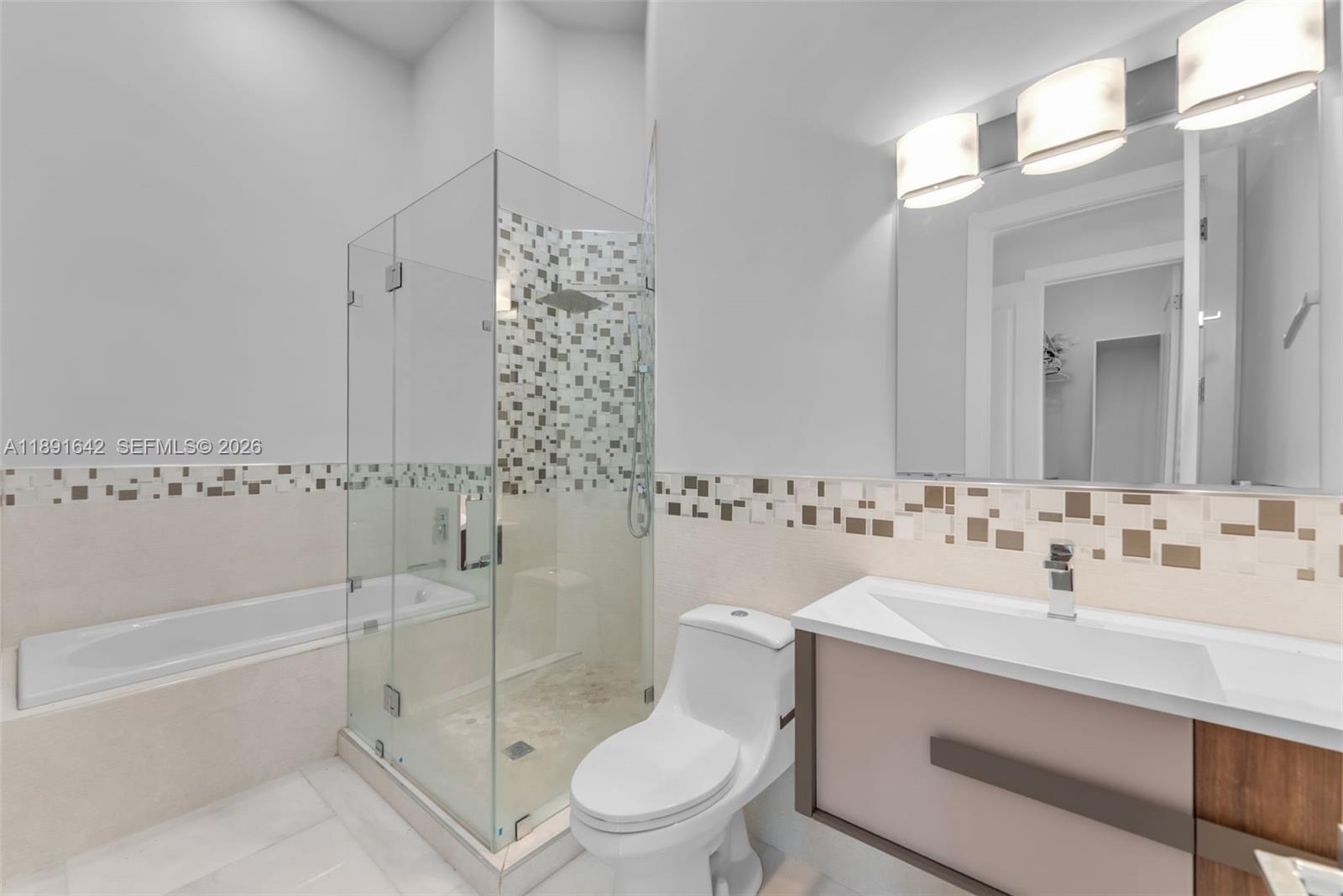 BIRD ROAD FARMSITES - Residential