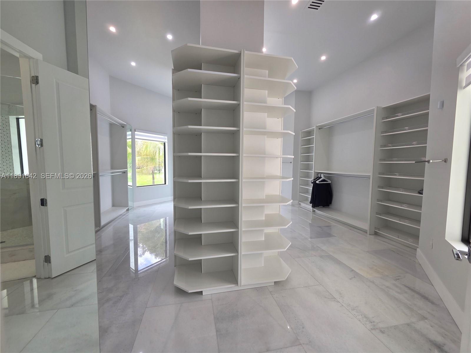 BIRD ROAD FARMSITES - Residential