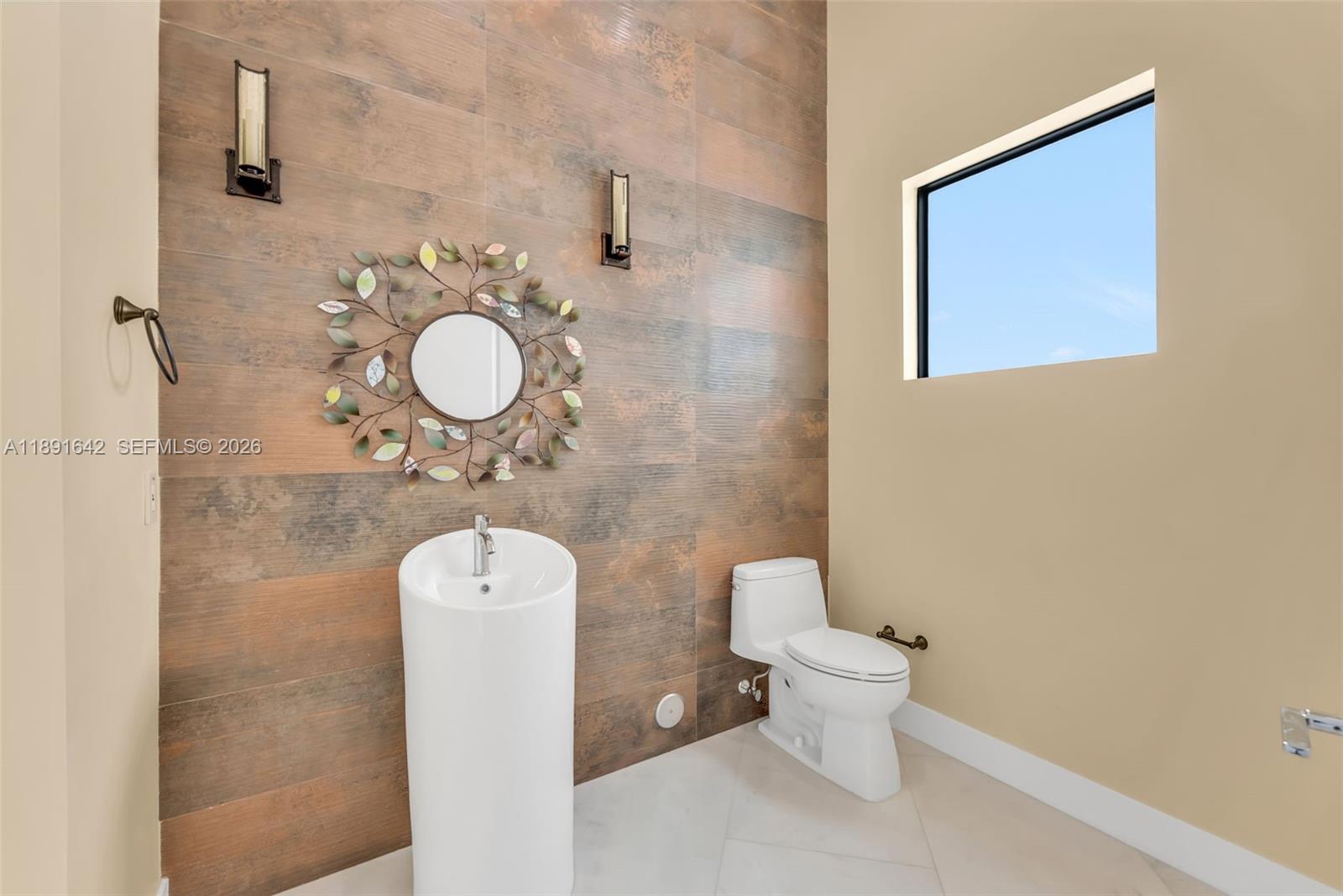 BIRD ROAD FARMSITES - Residential