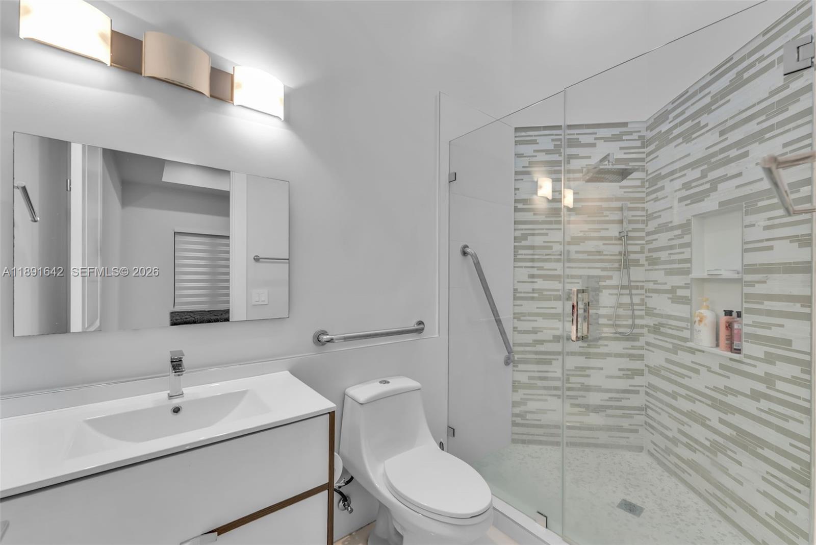 BIRD ROAD FARMSITES - Residential