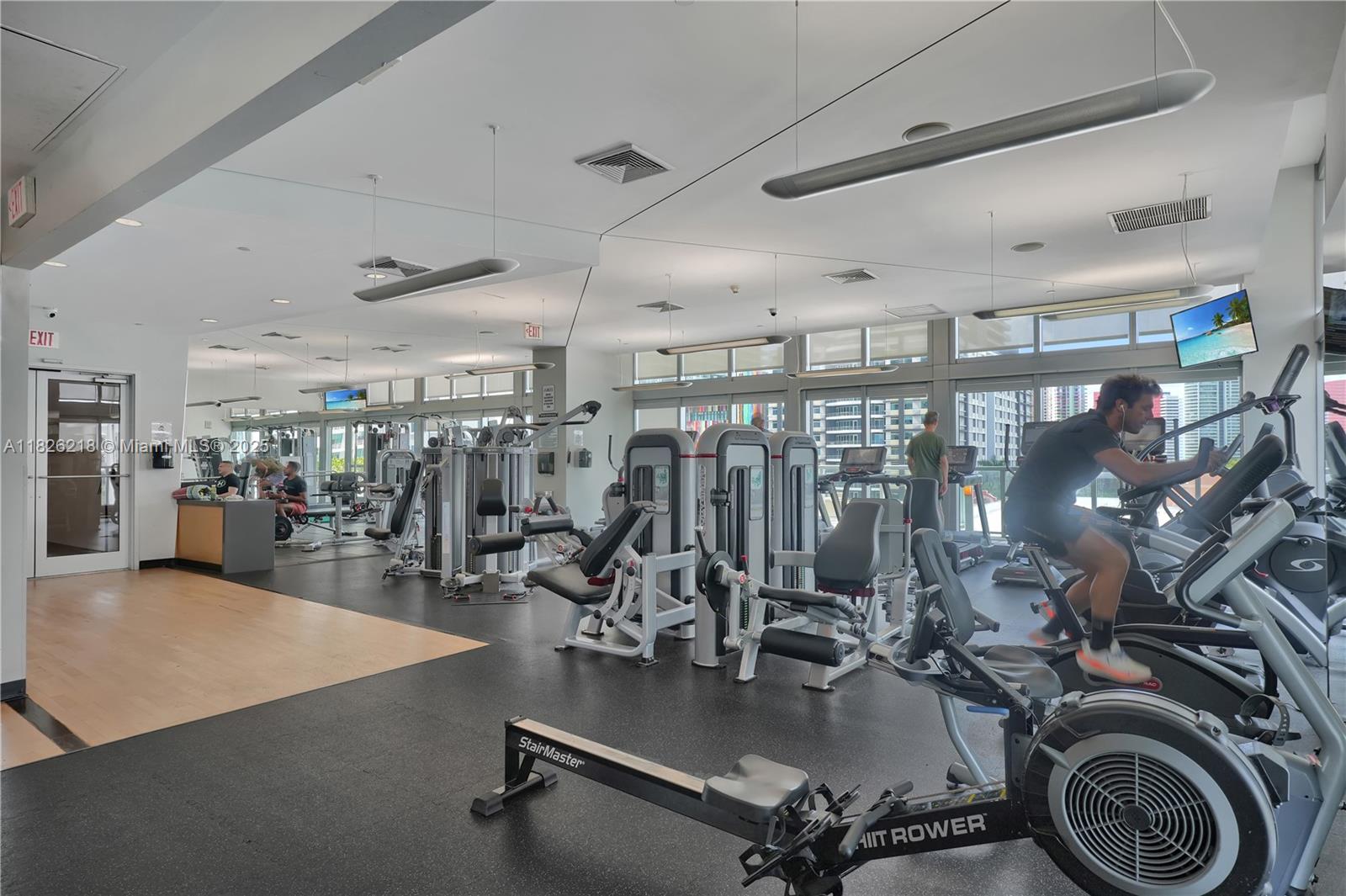 THE AXIS ON BRICKELL II C - Residential