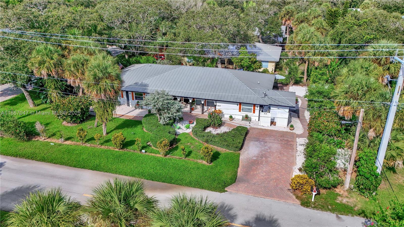 1505 Coral Ave