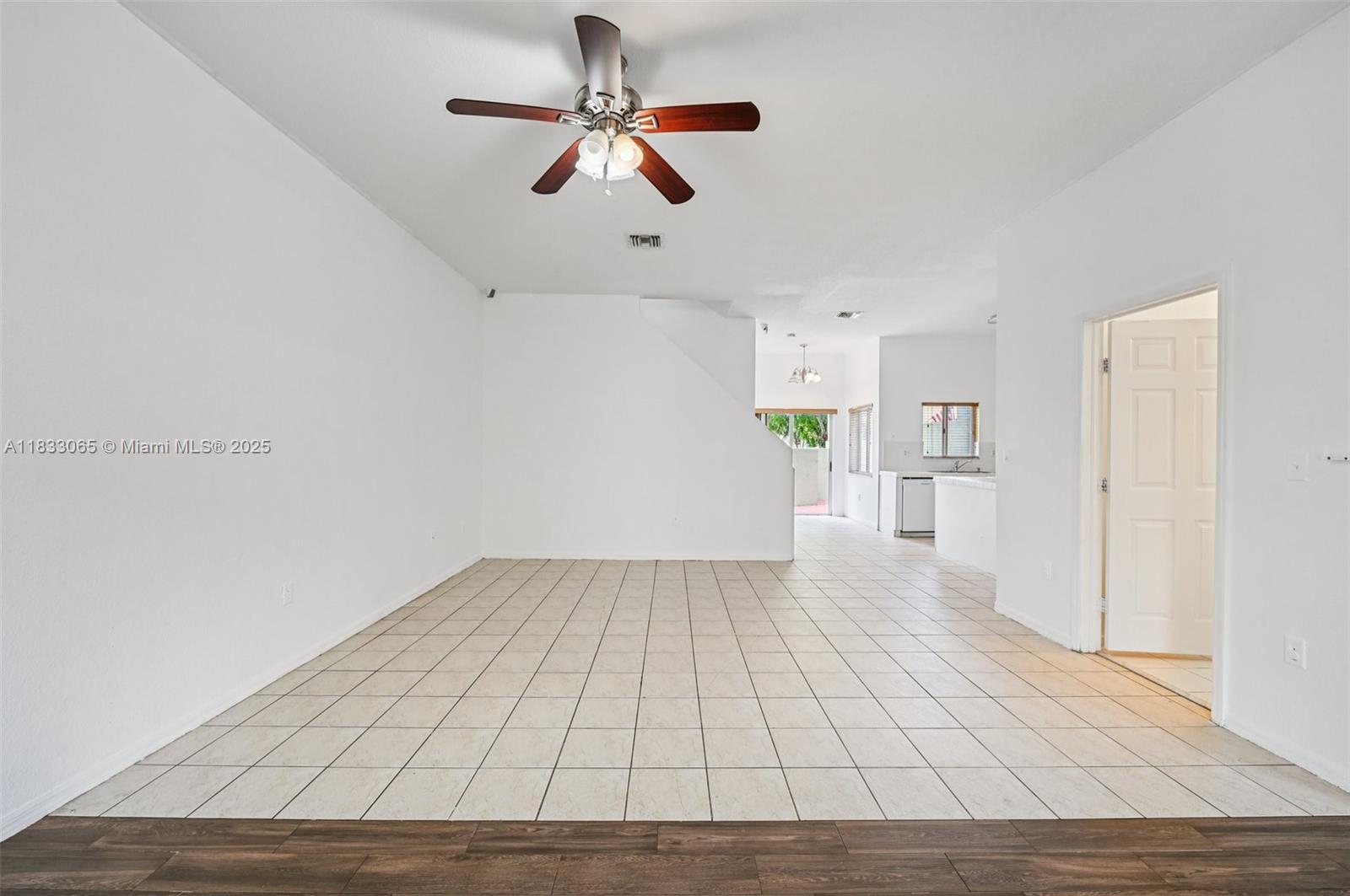 TOWNGATE NORTH - Residential