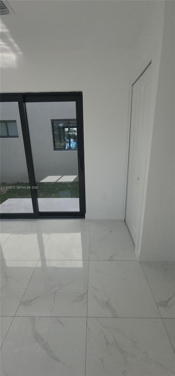 OAKLAND PARK - Residential