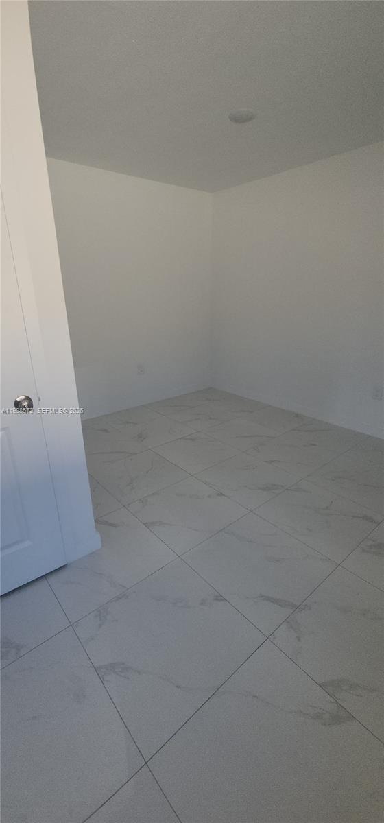 OAKLAND PARK - Residential