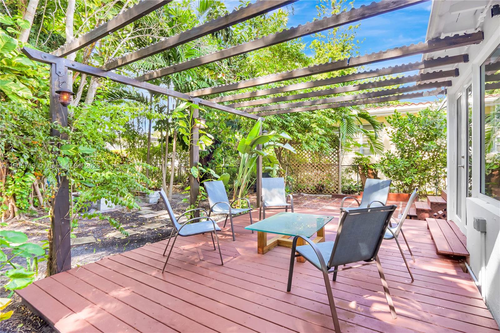 TAMIAMI PLACE PLAN NO 3 - Residential